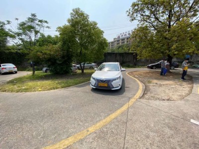 集美区小车培训服务至上——集美驾校的卓越体验